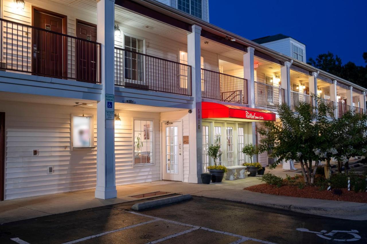 Red Roof Inn & Suites Уилсон Экстерьер фото